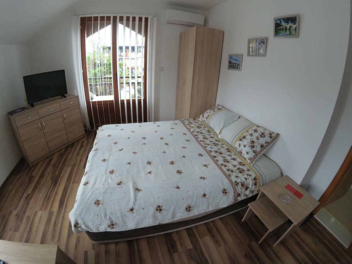 Apartment And Rooms Konak Visegrad Bagian luar foto