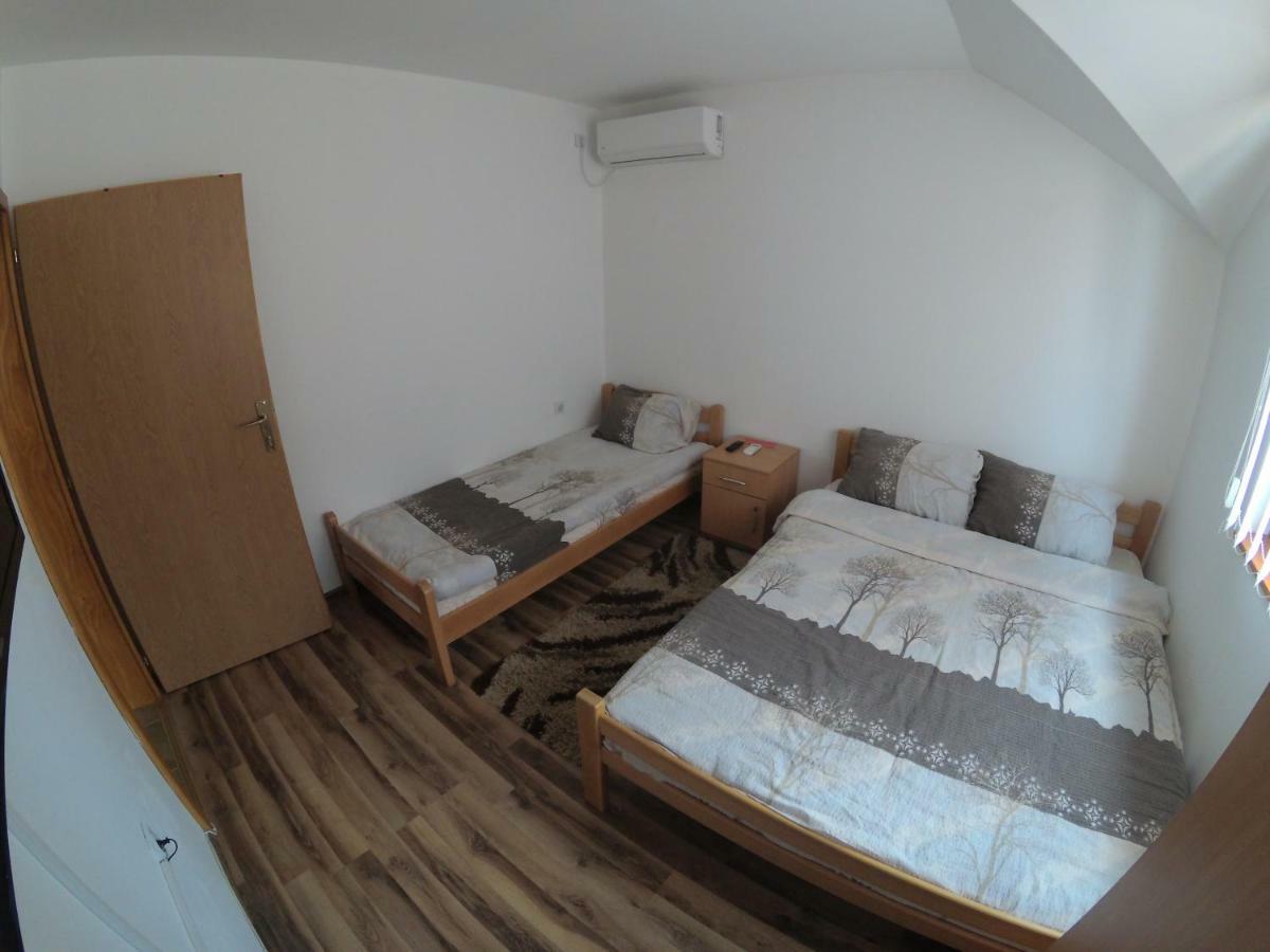 Apartment And Rooms Konak Visegrad Bagian luar foto
