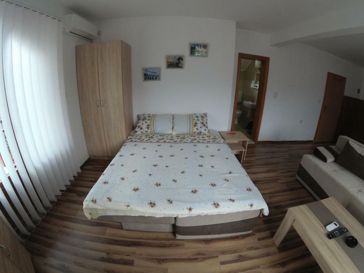 Apartment And Rooms Konak Visegrad Bagian luar foto