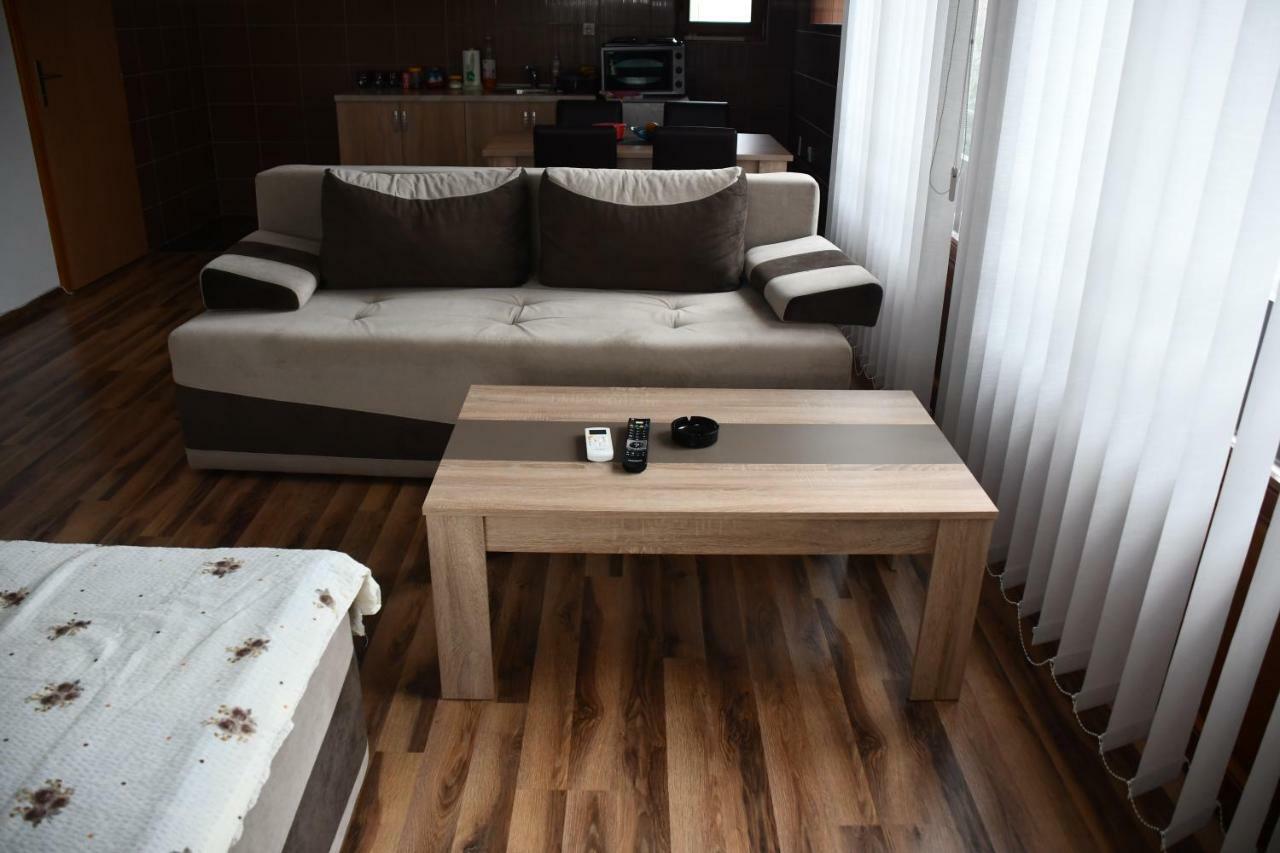 Apartment And Rooms Konak Visegrad Bagian luar foto