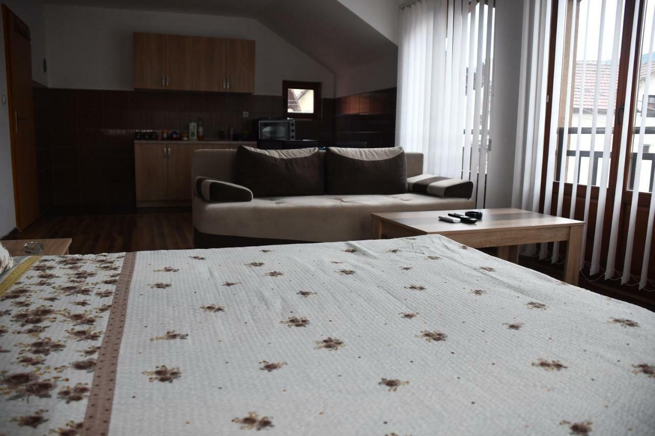 Apartment And Rooms Konak Visegrad Bagian luar foto