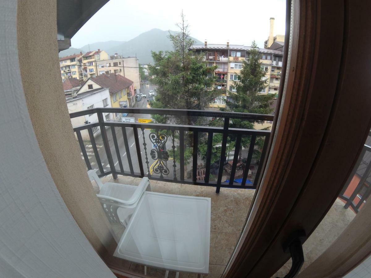 Apartment And Rooms Konak Visegrad Bagian luar foto